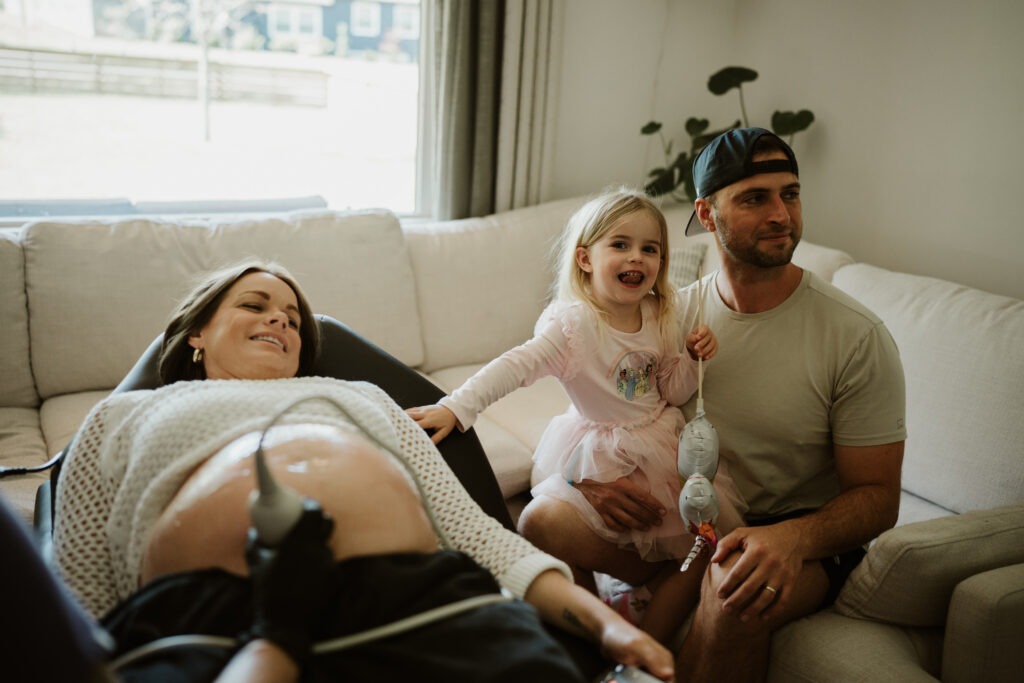 comfortable at home ultrasound experience with family watching in Nashville